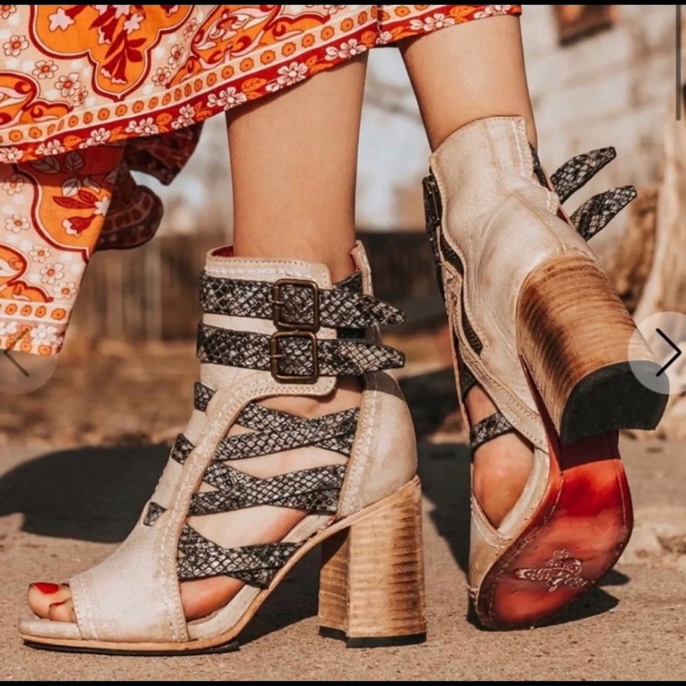 Freebird Tiara Sandals